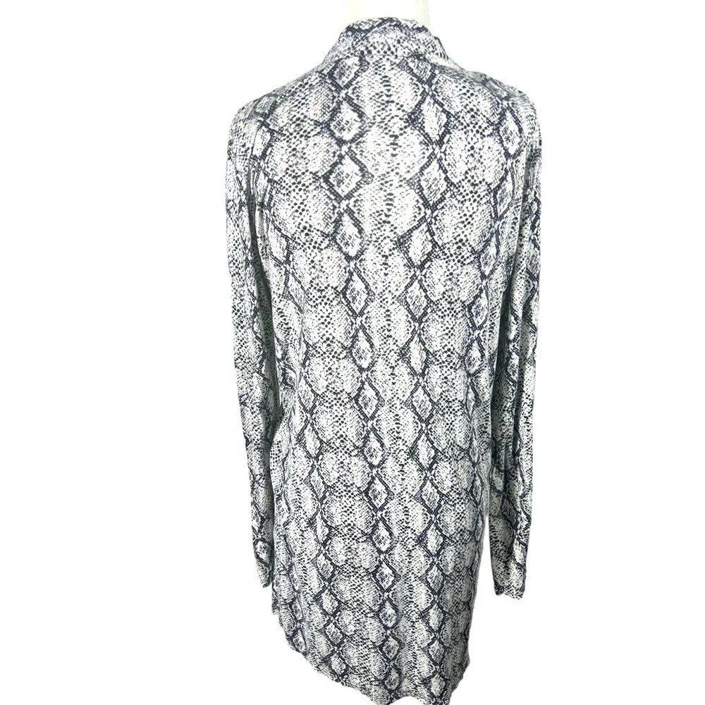Zenana Snake Print Cardigan with pockets Women's Size Large